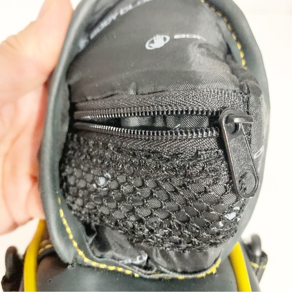 Body Glove Sport Heavy Duty Compact Camera Case Bag Faux Leather and Neoprene - Picture 7 of 14